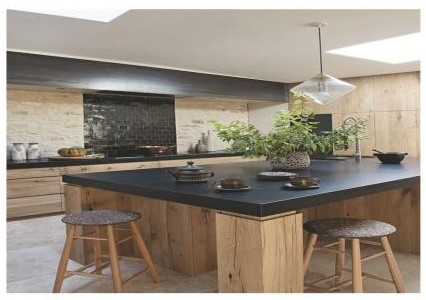 Proposition cuisine — îlot central bois massif et plan ardoise — Oise
